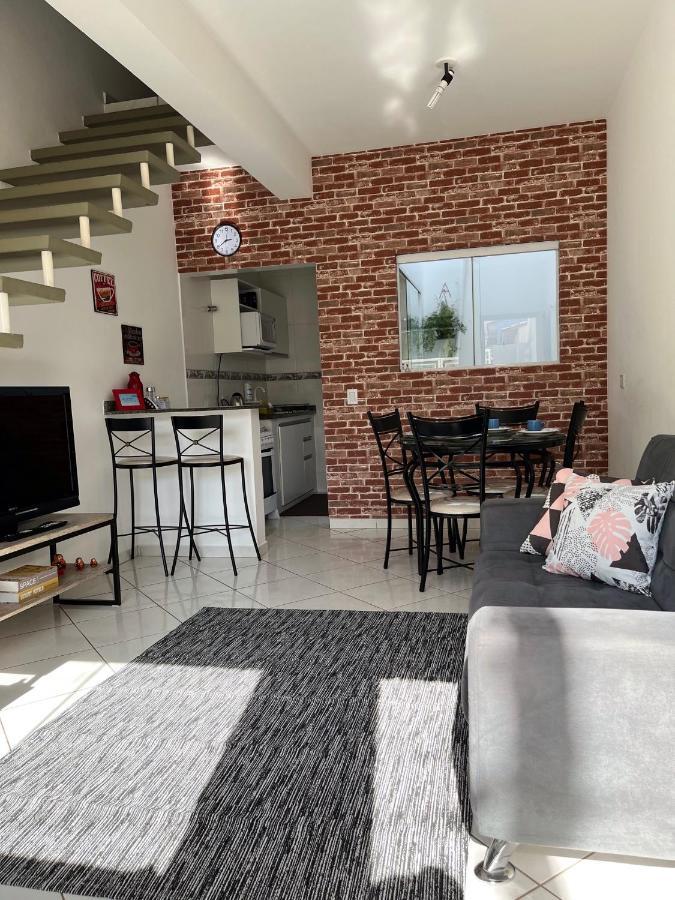 Loft Centro Com Ar Condicionado Charme & Aconchego Villa โบยตูวา ภายนอก รูปภาพ